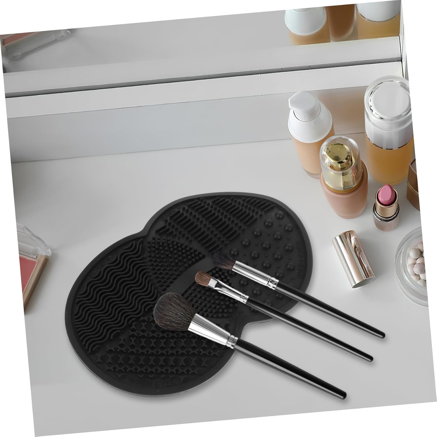Silicone Makeup Brush Cleaner Mat for Foundation Brushes Black