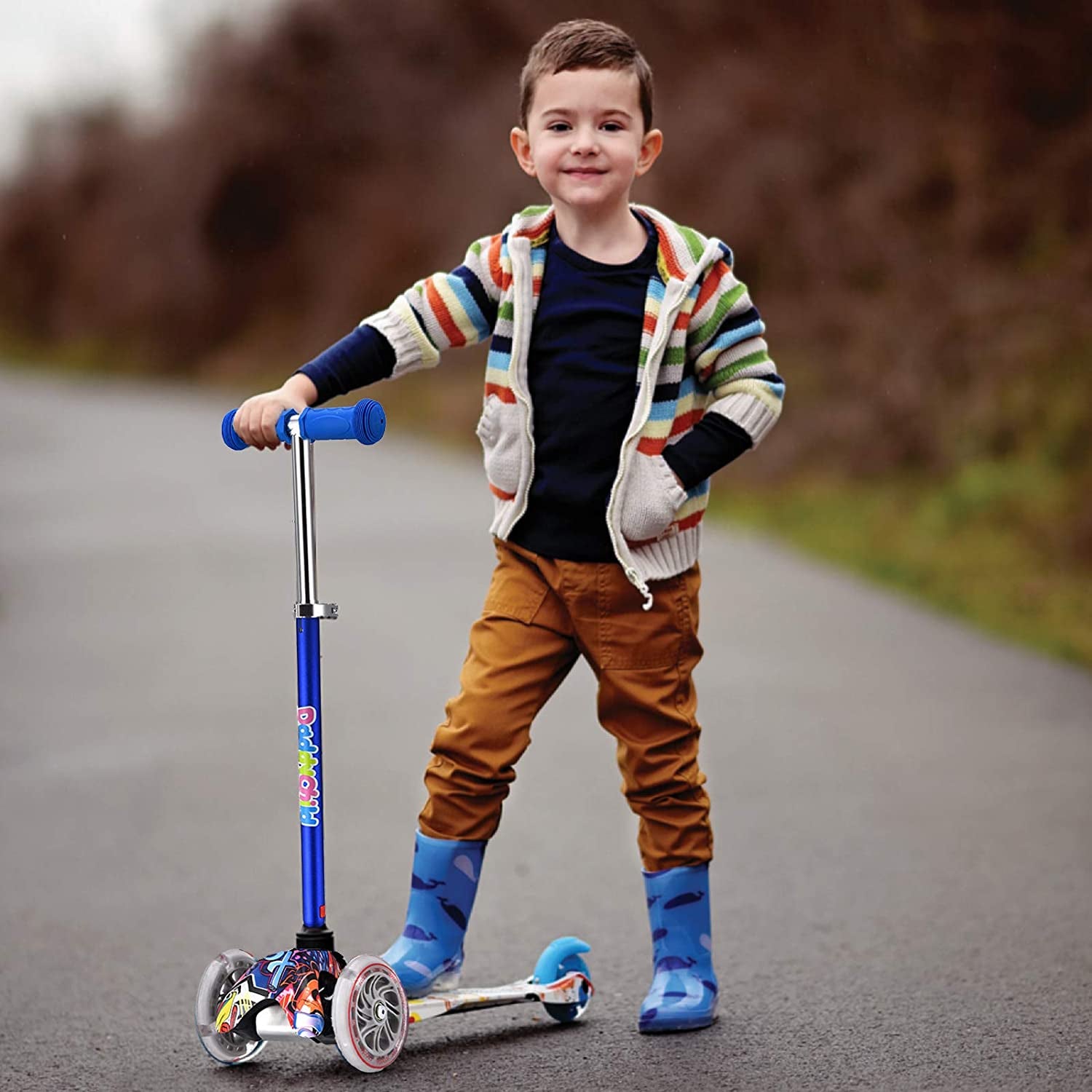 3-Wheel Kick Scooter for Kids Ages 3-8 Lean-To-Steer Toddler Scooter with Extra Wide Light up Wheels, 4 Adjustable Heights, Foldable Scooters for Boys & Girls, Max Weight 110Lbs