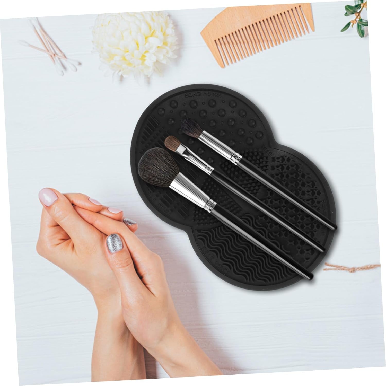 Silicone Makeup Brush Cleaner Mat for Foundation Brushes Black
